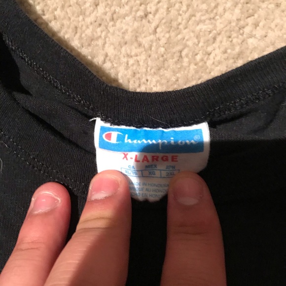 Men’s champion long sleeve - Picture 4 of 4